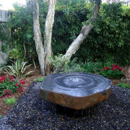 Large Babbling Basalt Fountain