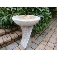 Edinburgh Grooved Bird Bath - Pink Speckled Granite