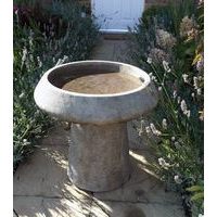 Pure Bird Bath - Cotswold Stone