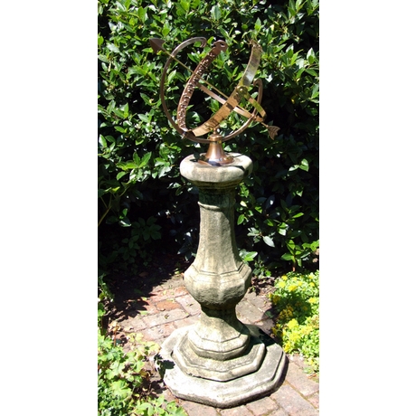 Pedestal Lage Armillay - Garden Sundial