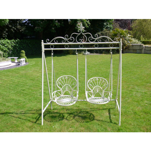 Barrel & Garden :: Traditional Metal Garden Swing Seat - Cream